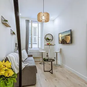 Apartment Bunico 1 - Old Town Renovated Nice