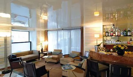 Folkestone Opera Otel Paris