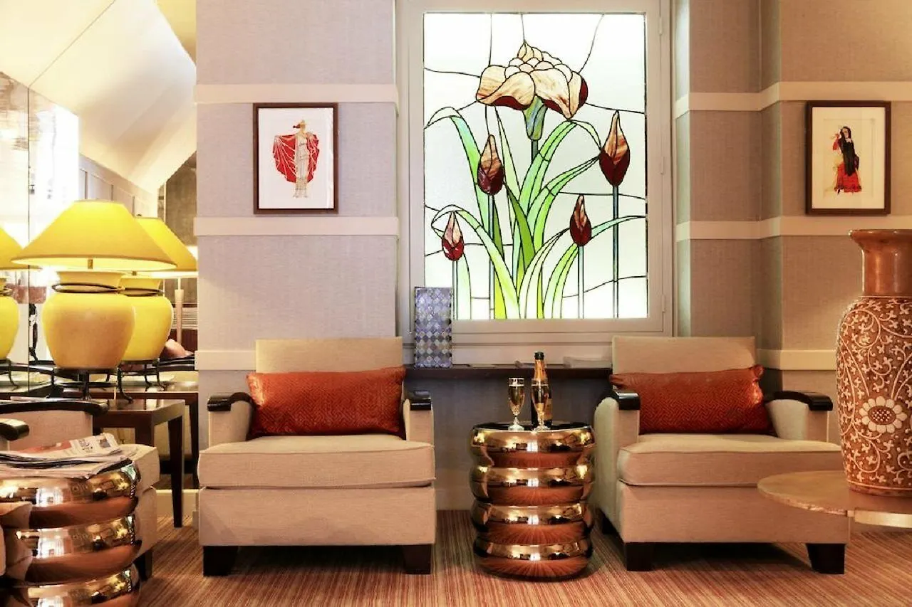 Folkestone Opera Hotel Paris 3*,